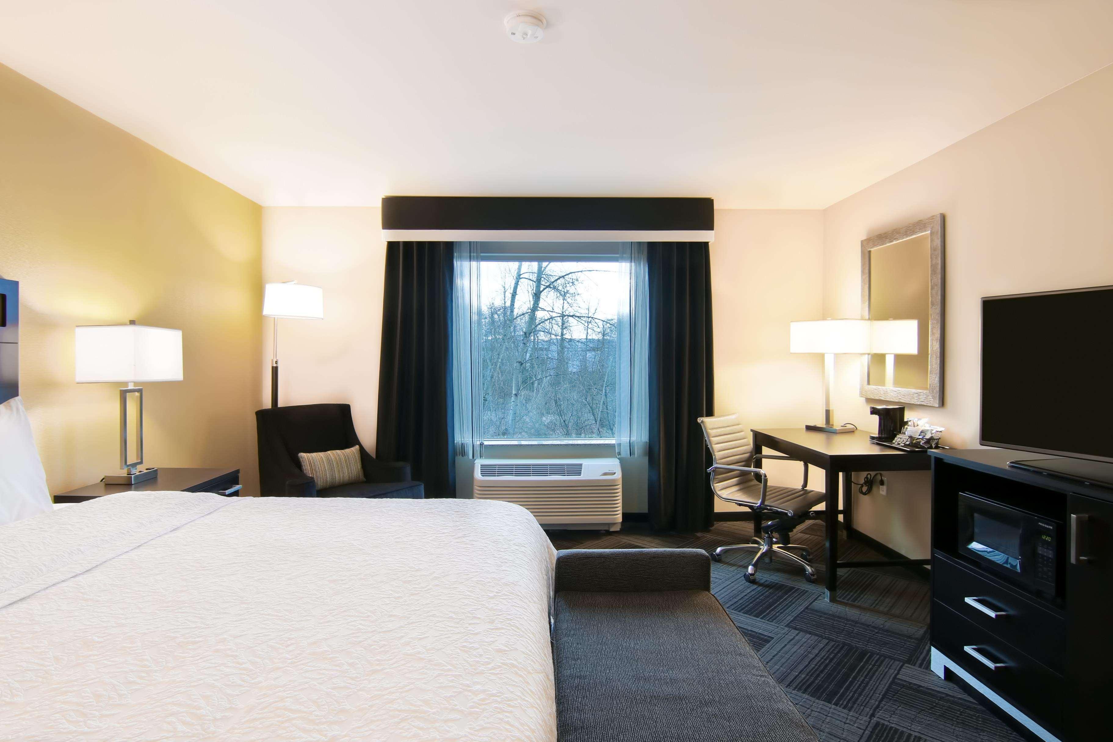 Hampton Inn & Suites Bellevue Downtown/Seattle Exteriör bild