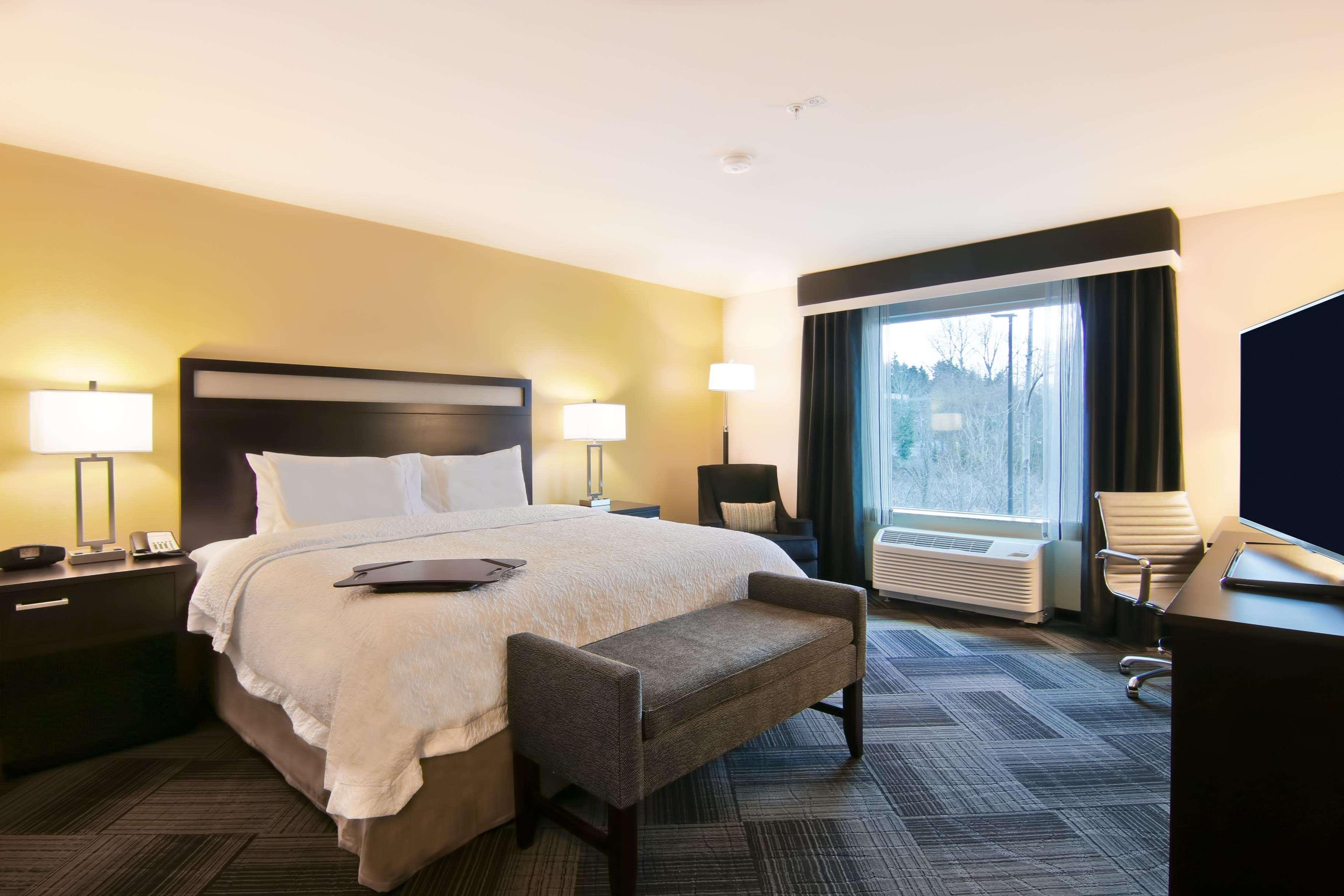 Hampton Inn & Suites Bellevue Downtown/Seattle Exteriör bild