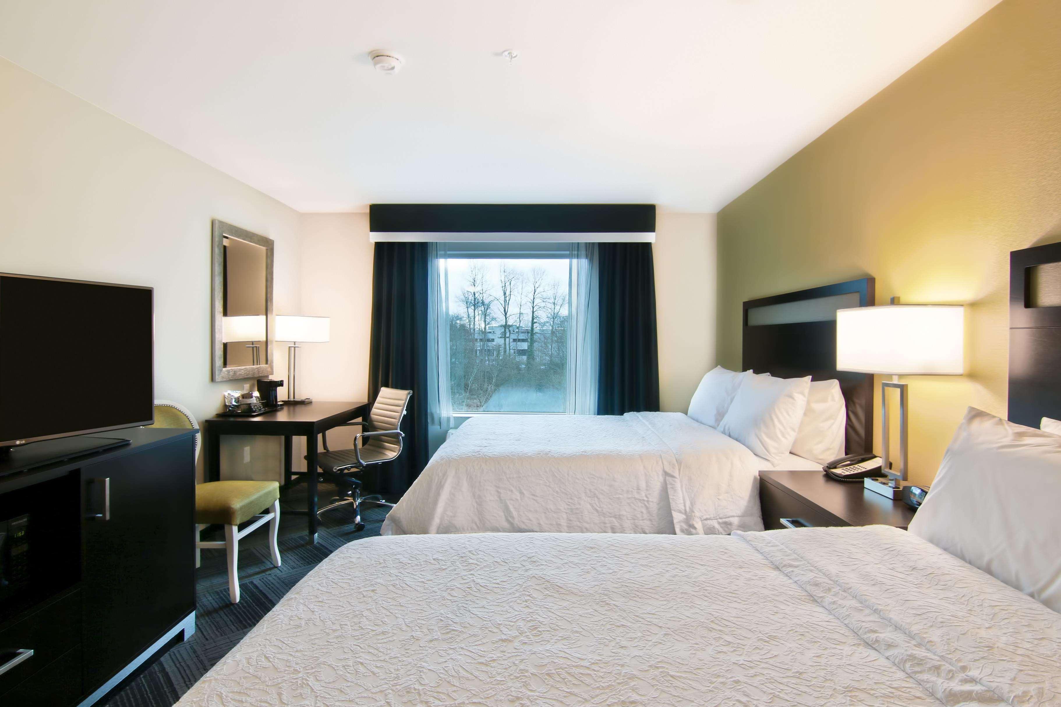 Hampton Inn & Suites Bellevue Downtown/Seattle Exteriör bild