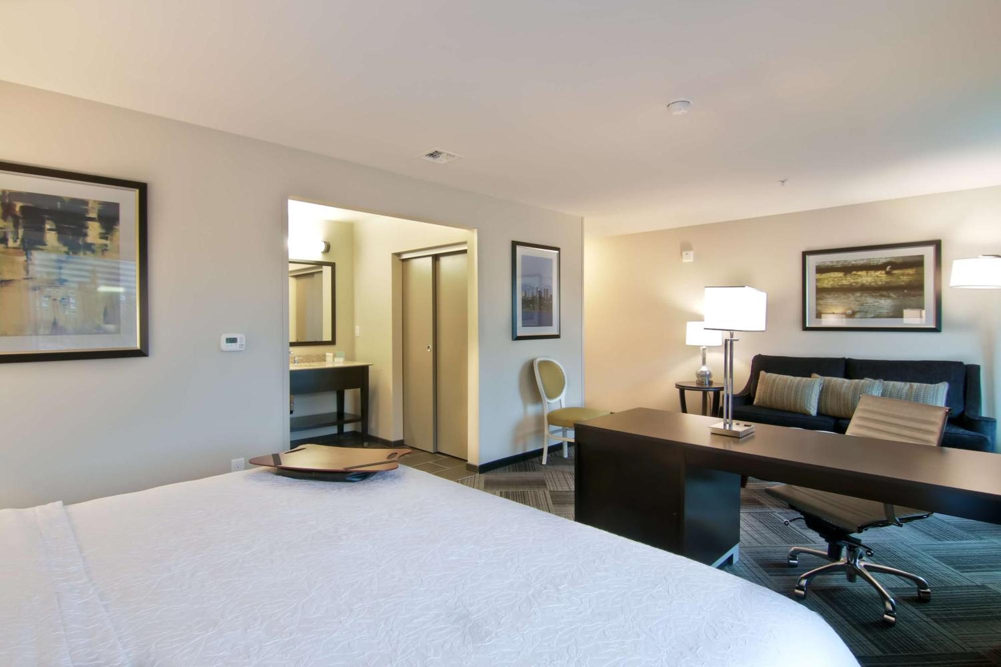 Hampton Inn & Suites Bellevue Downtown/Seattle Exteriör bild
