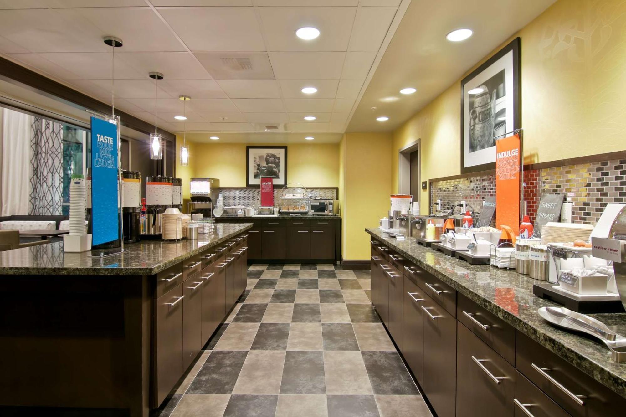 Hampton Inn & Suites Bellevue Downtown/Seattle Exteriör bild